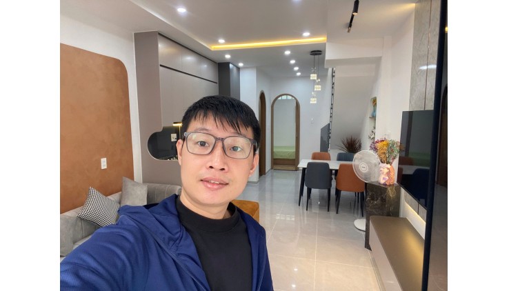 Bán Nhà Nguyễn Văn Đậu 40m2, 3 P.Ngủ, sát Hẻm Ô tô Nhỉnh 5 Tỉ